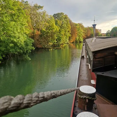 Panzió Novex, La Champenoise *